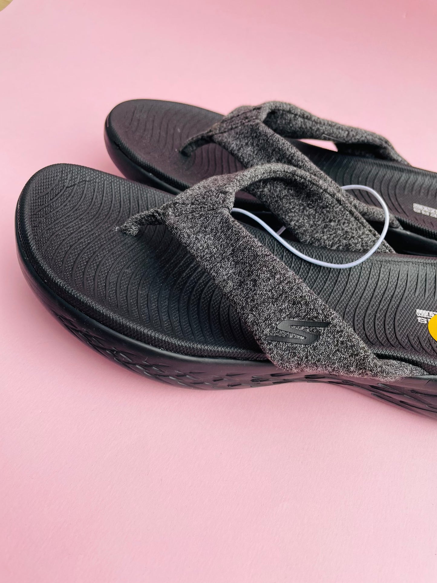 Sketchers sandal