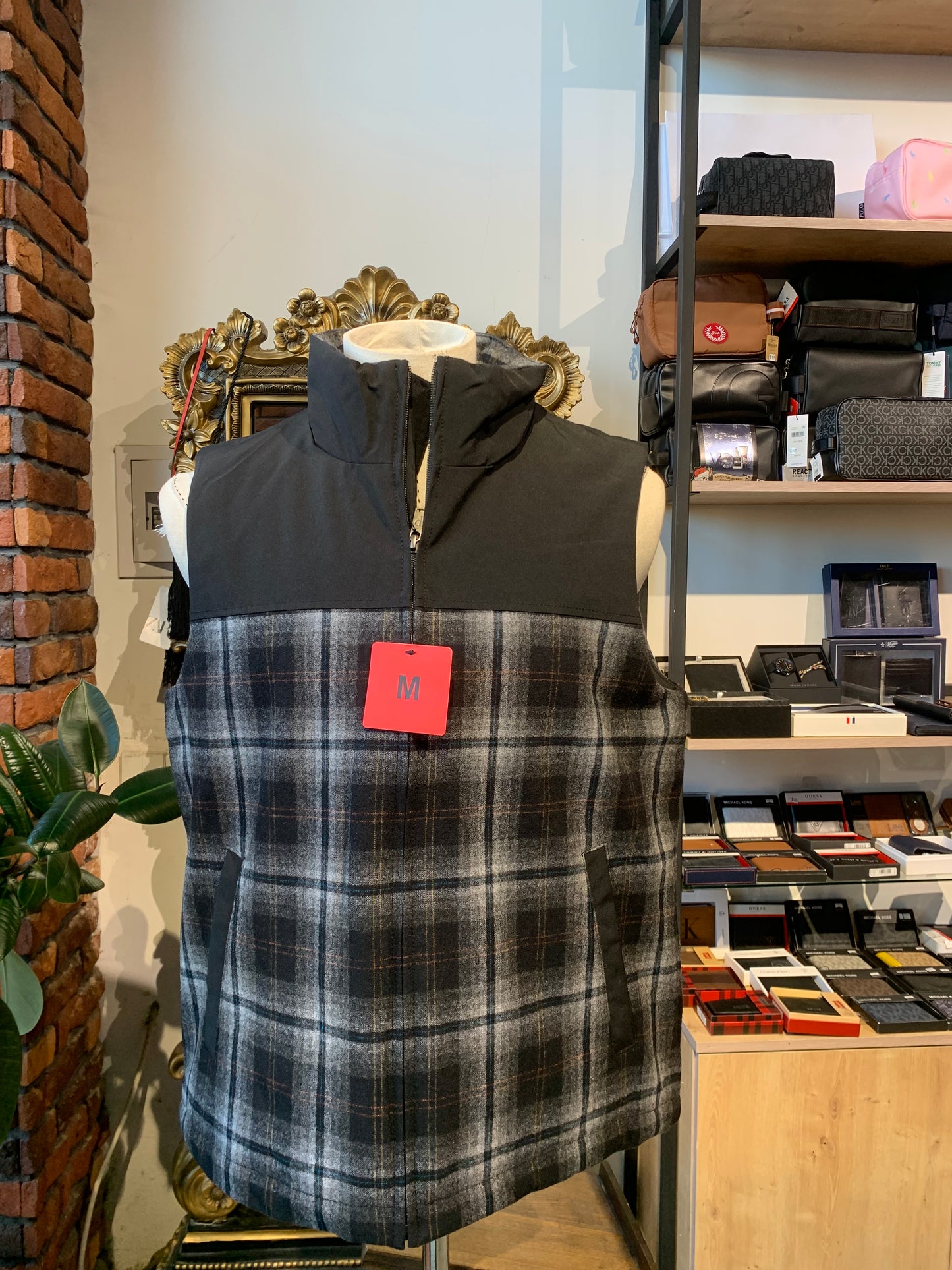 Pendleton vest size medium