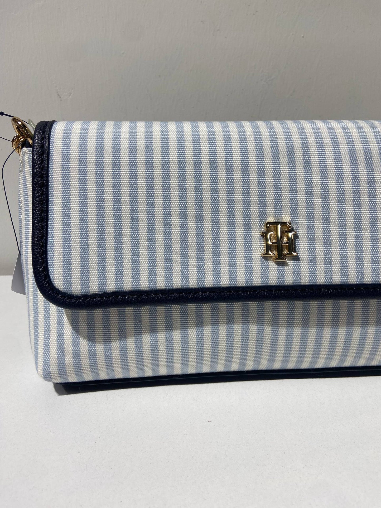 Tommy Hilfiger bag
