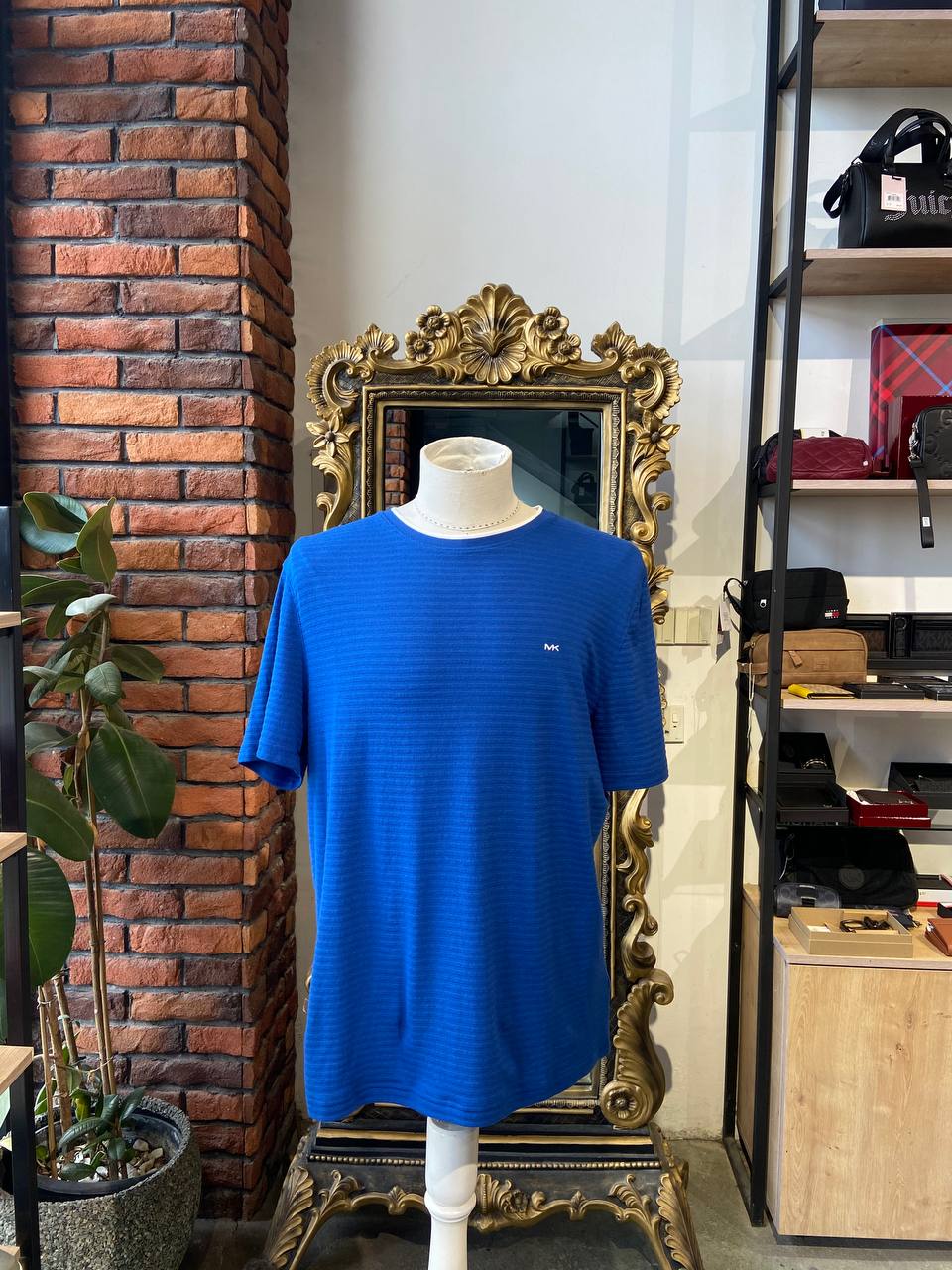 Michael kors shirt Size large