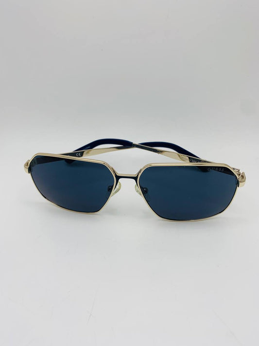 Guess sunglass