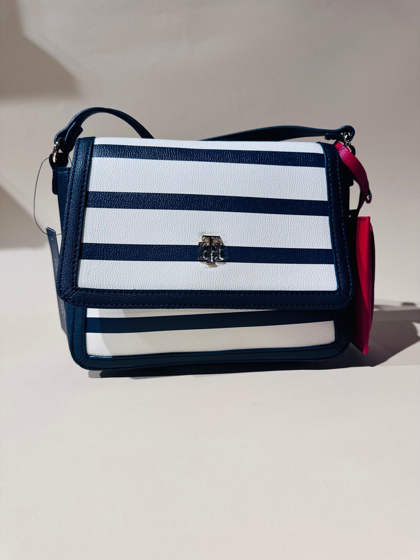 Tommy Hilfiger bag