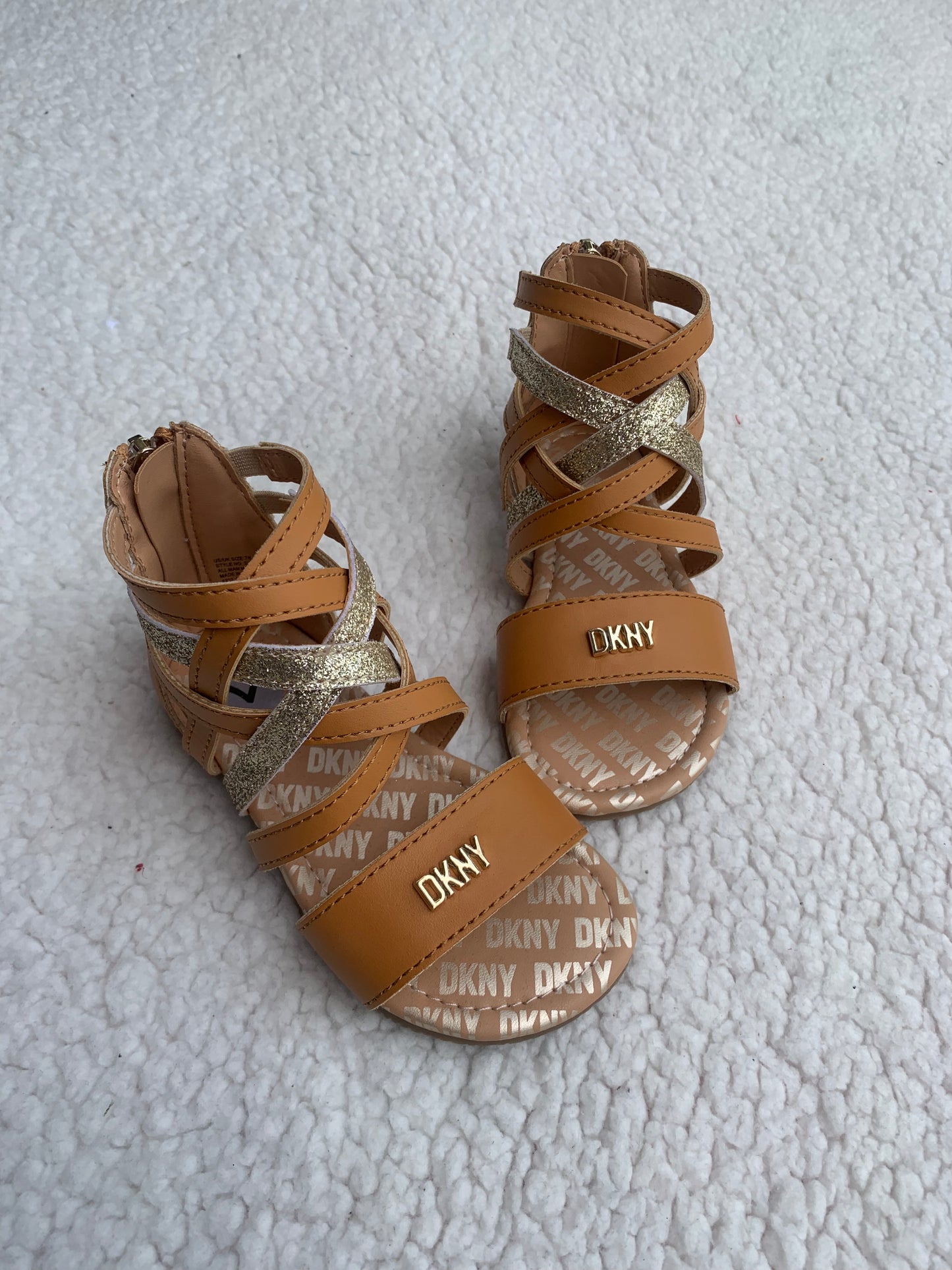 Dkny sandal for kids