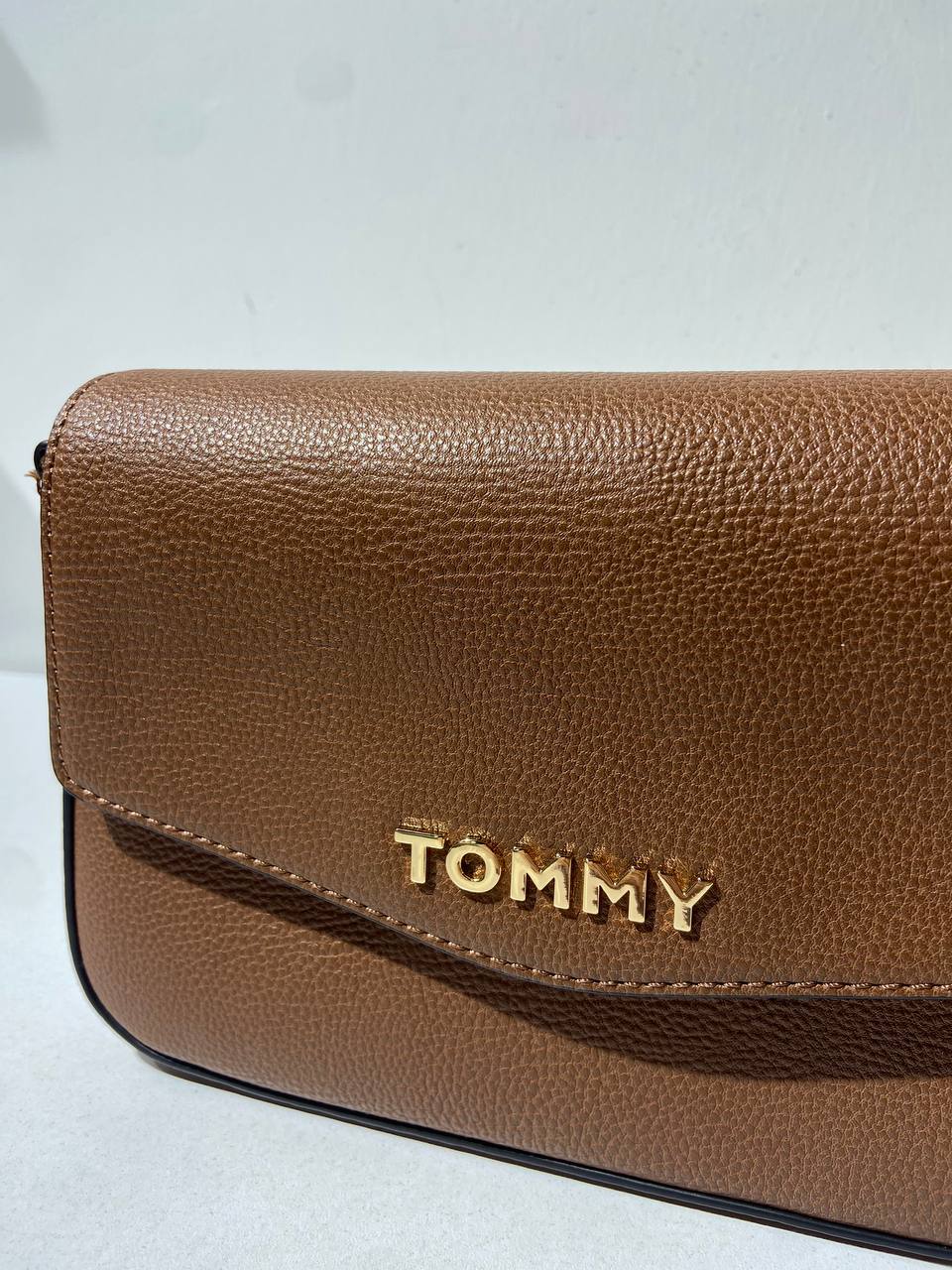 Tommy Hilfiger bag