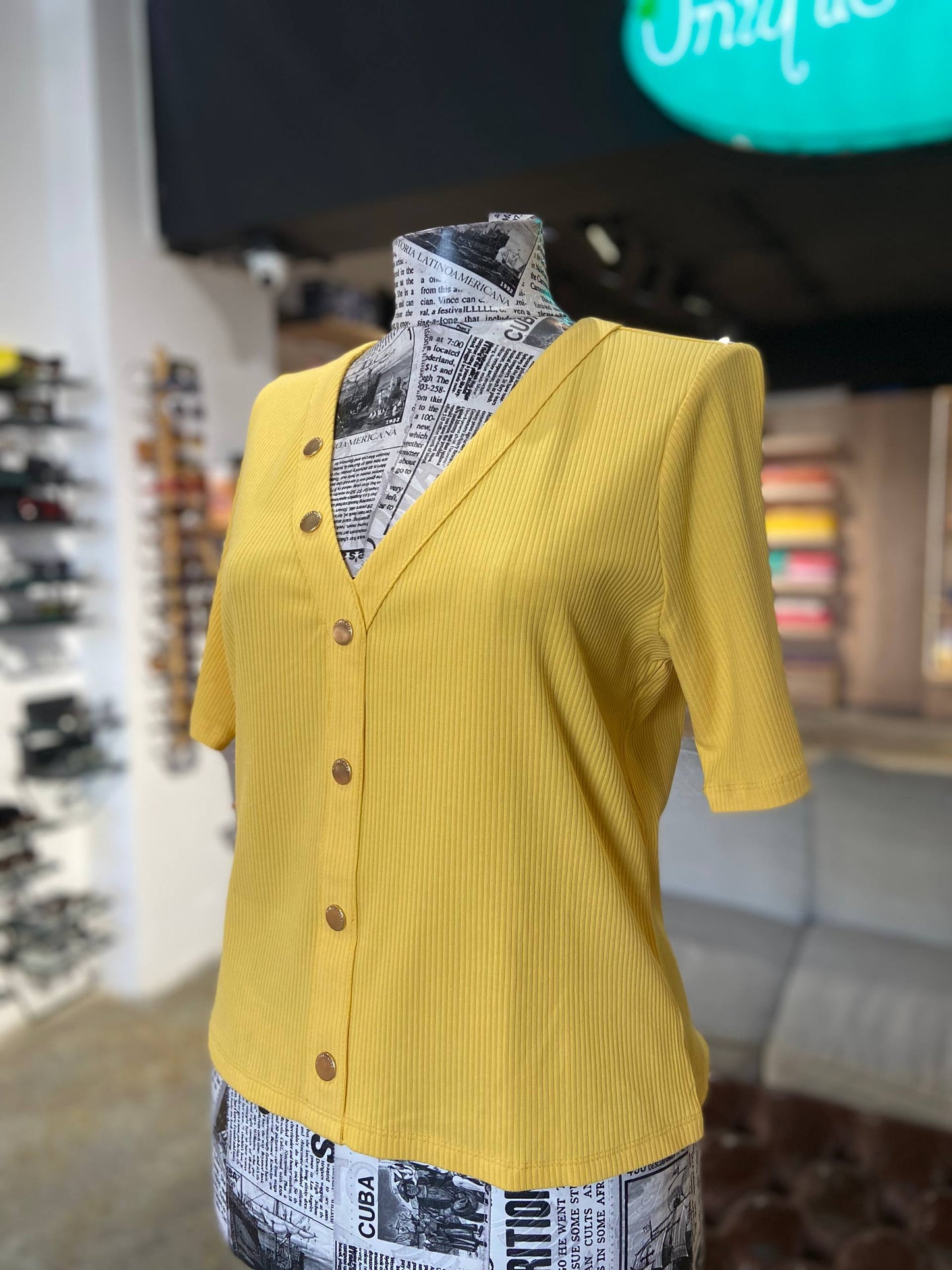 Micahel kors top