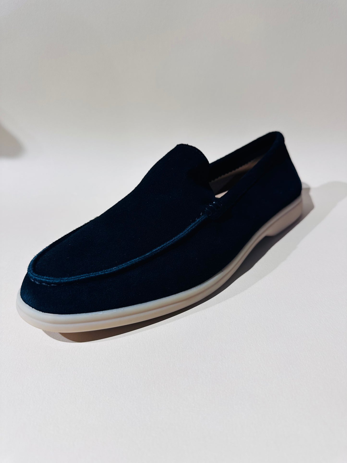 Parija shoes size 43