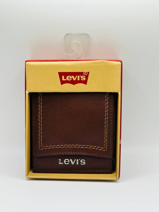 Levis wallet brown