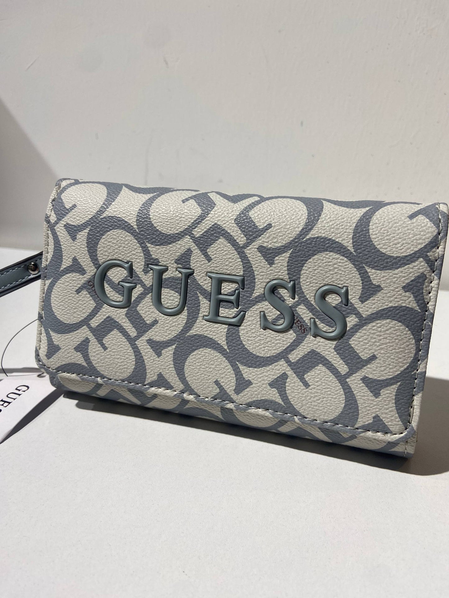 Guess wallet