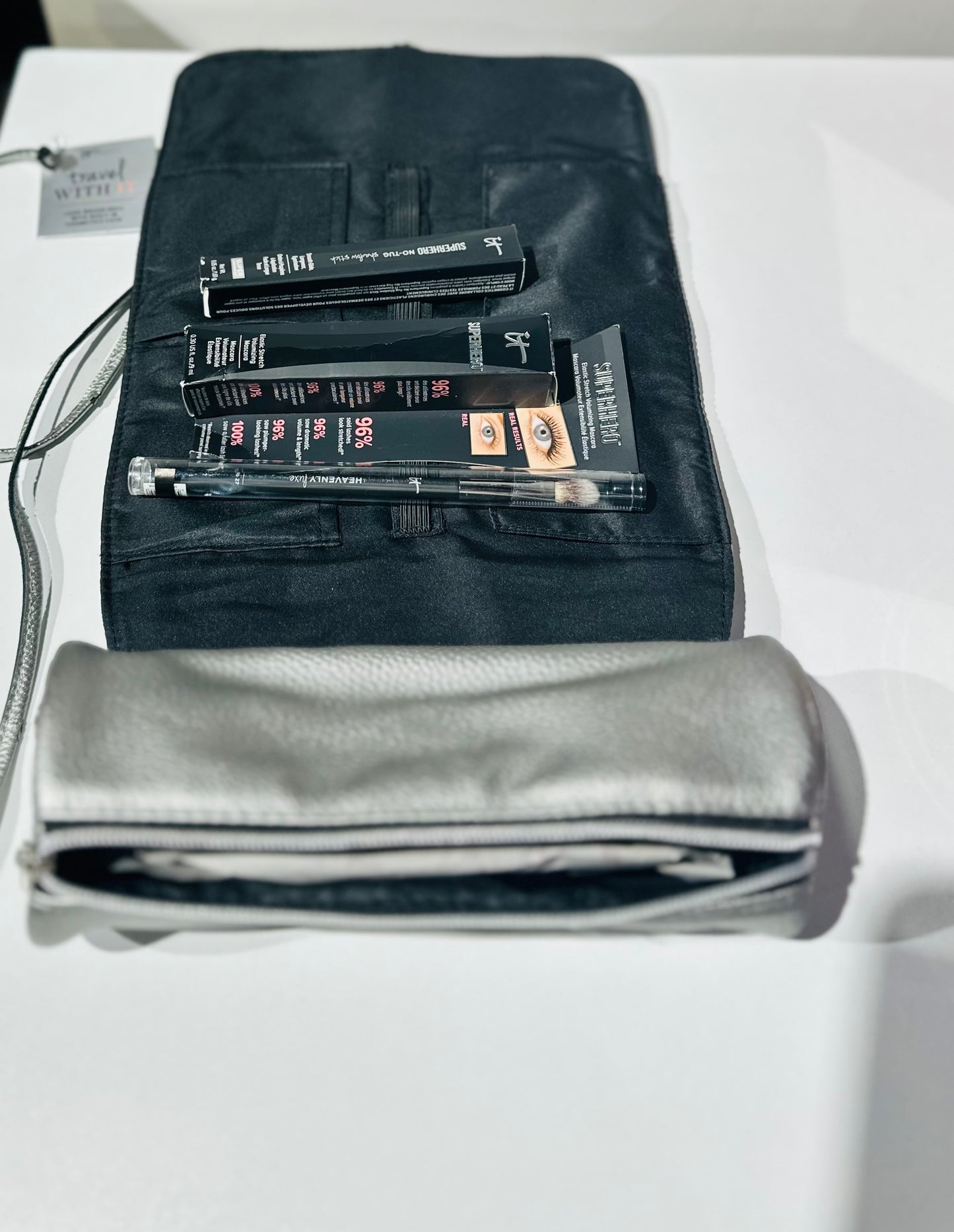 It cosmetics set