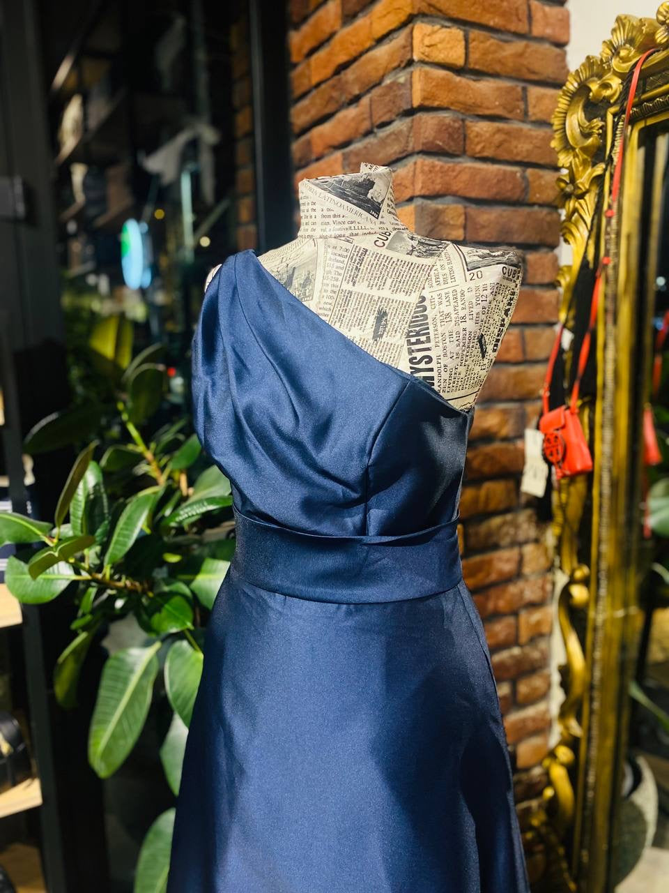 Alfred sung dress size 2