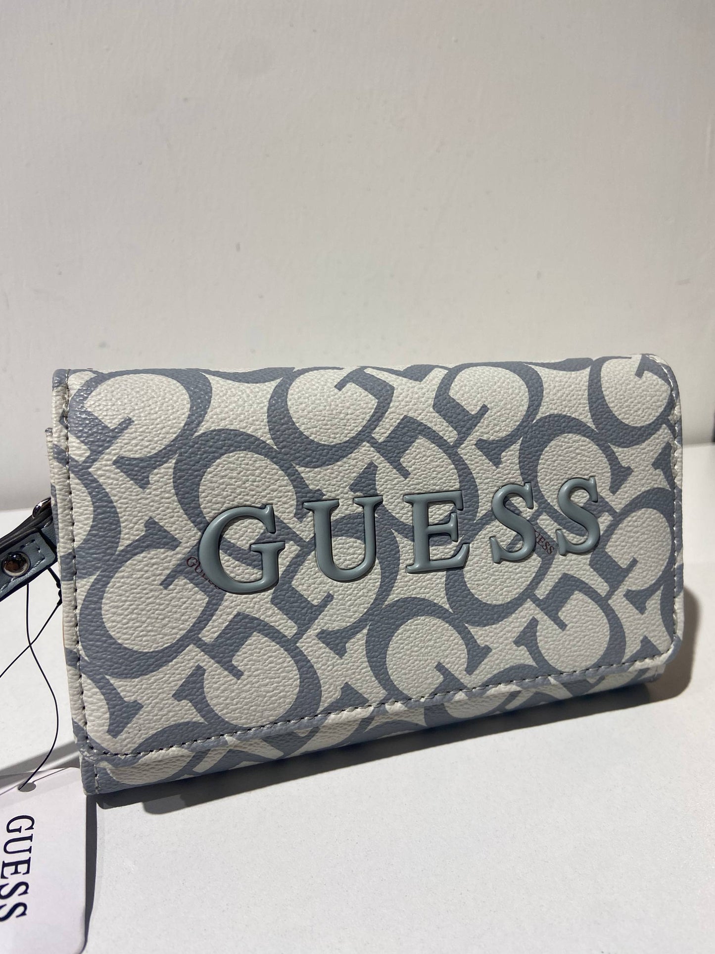 Guess wallet