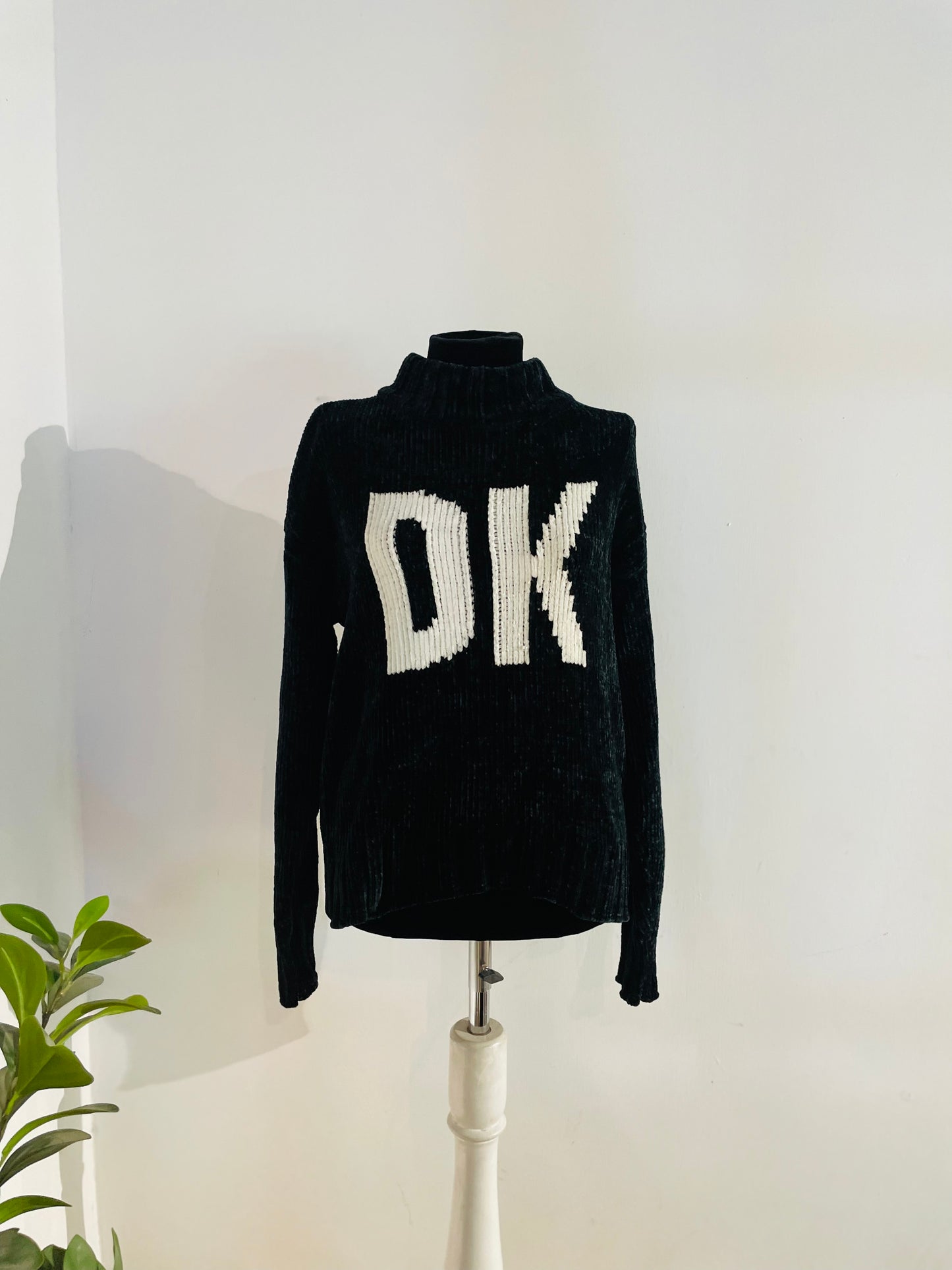 Dkny sweater