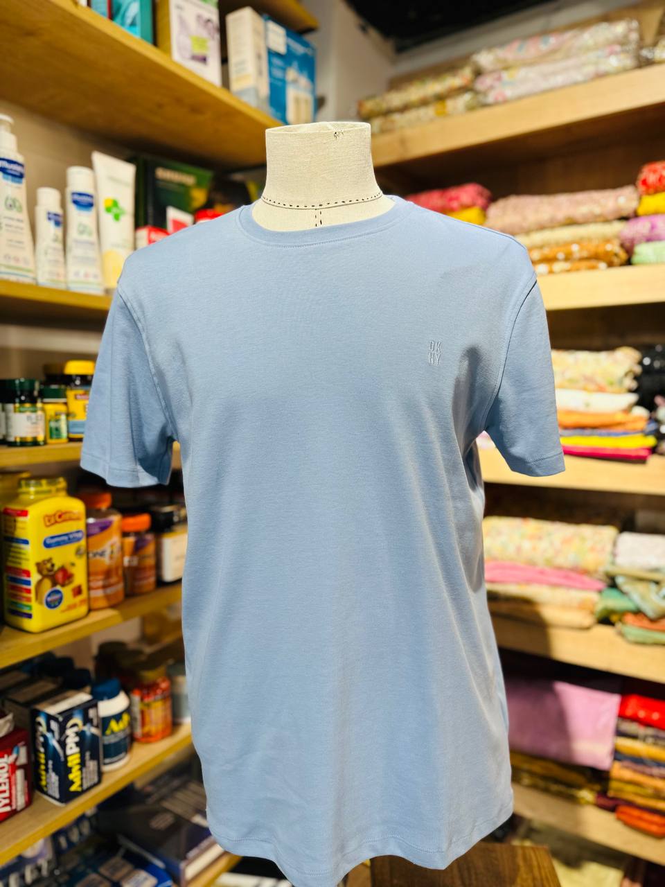 Dkny shirt size medium