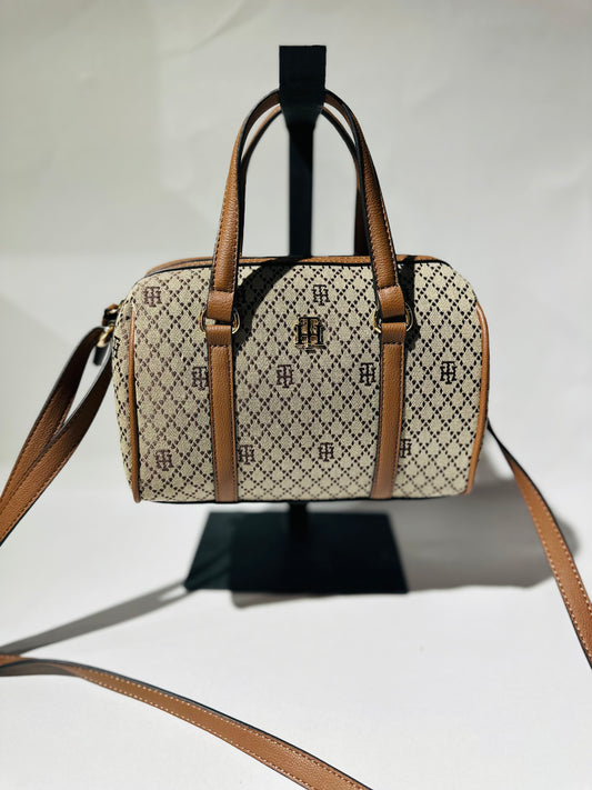 Tommy Hilfiger bag