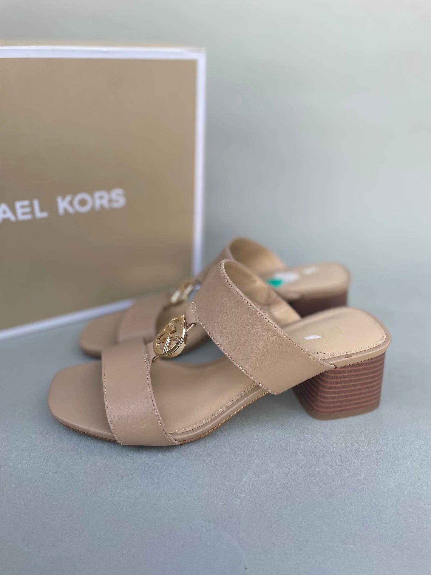 Michael kors sandal