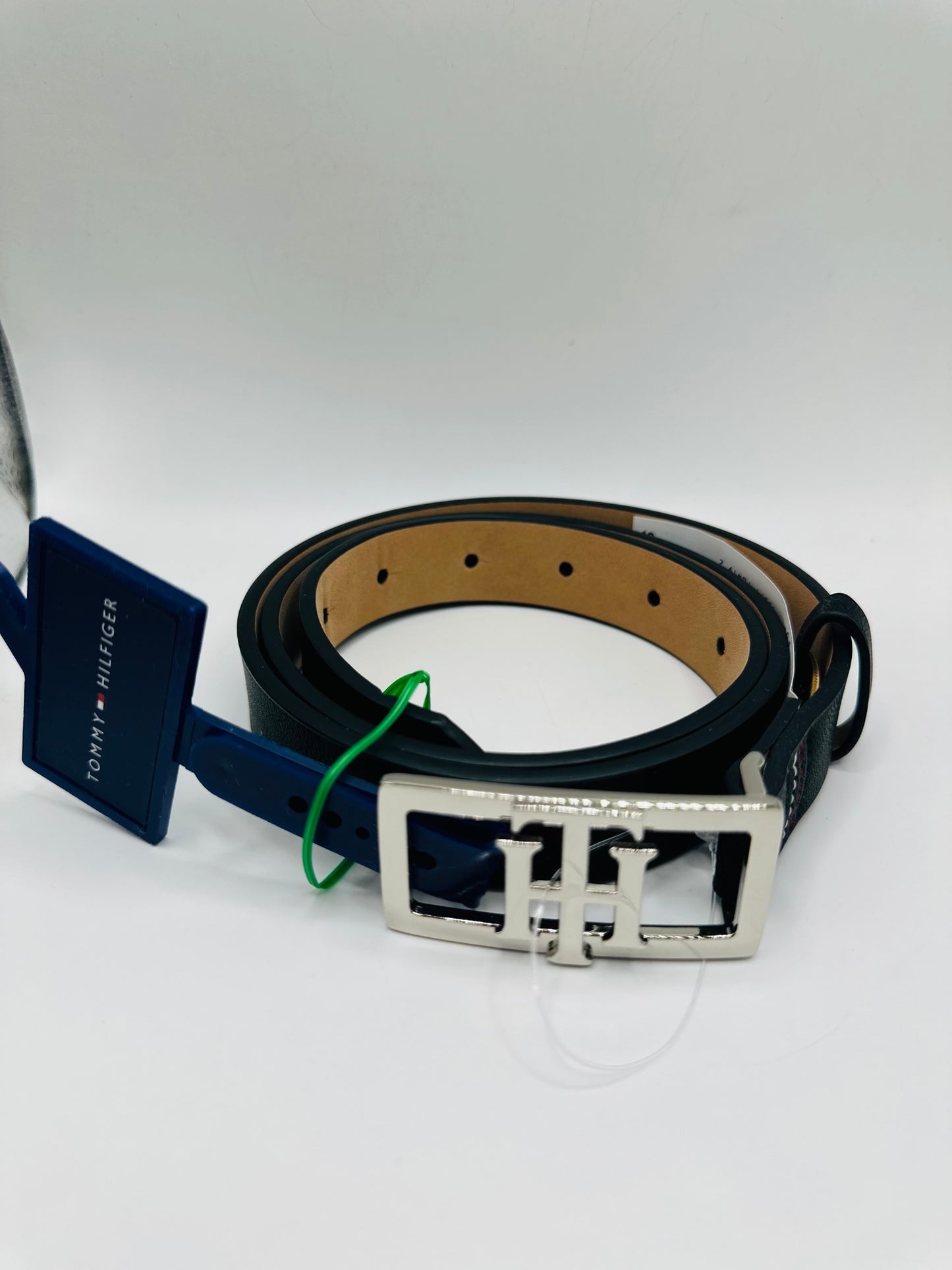 Tommy Hilfiger belt size small