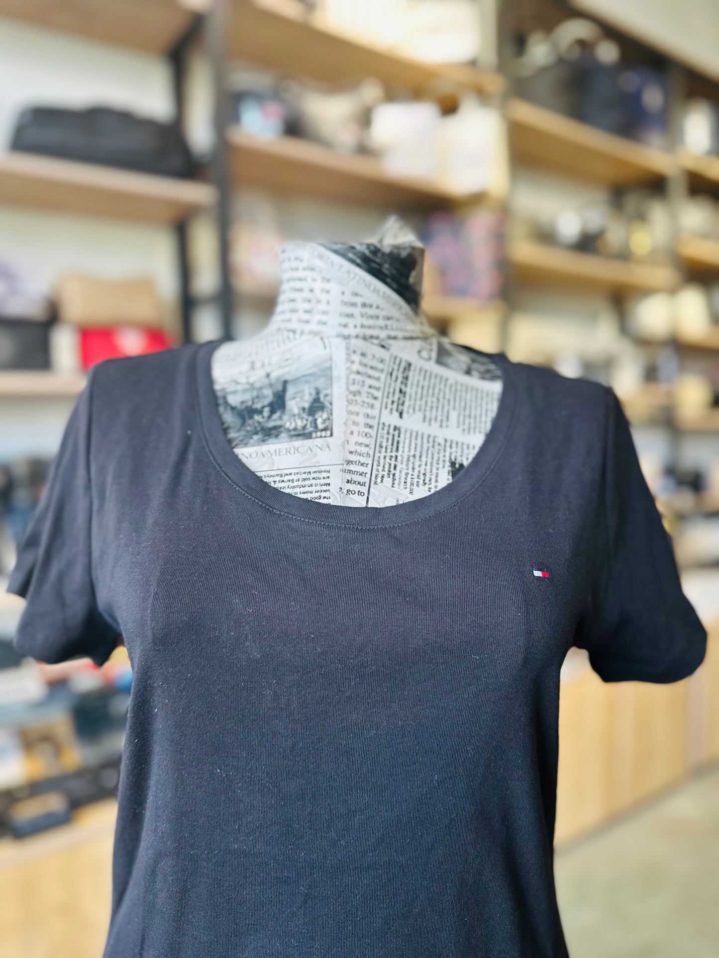 Tommy Hilfiger shirt size medium