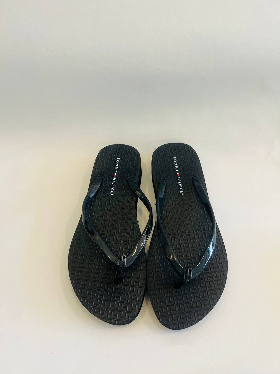 Tommy Hilfiger sandal size 38.5