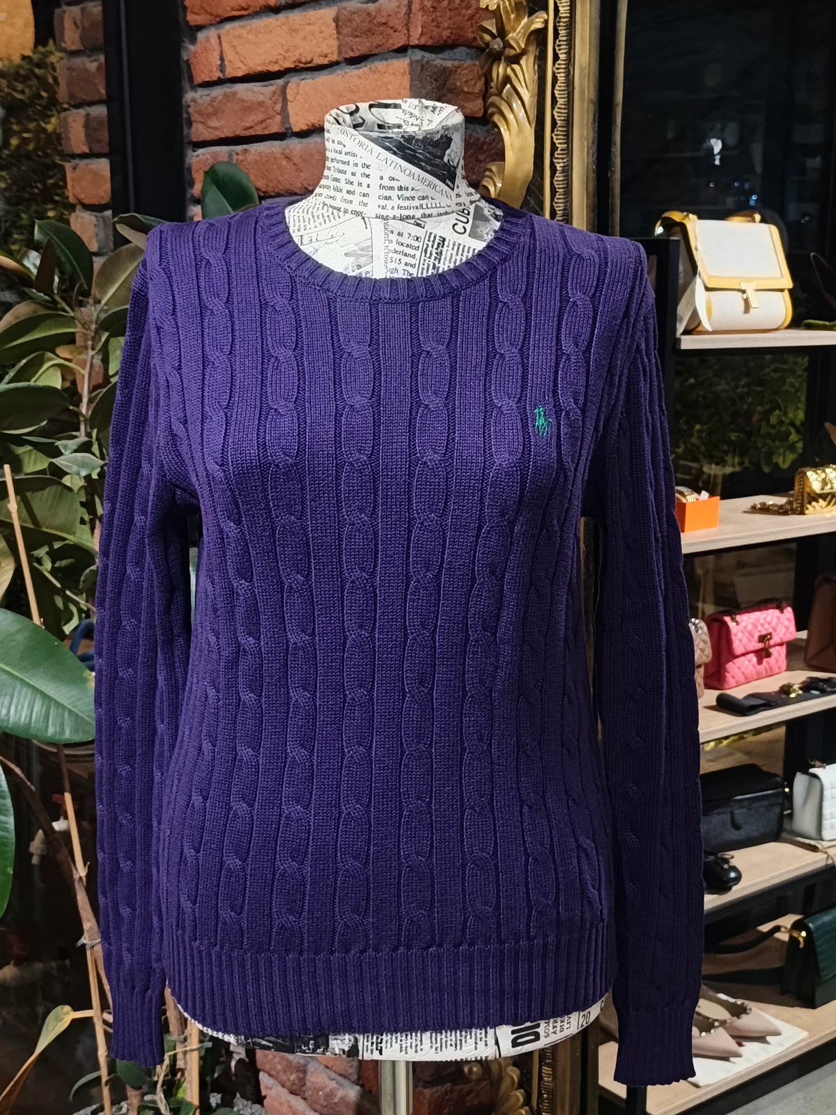 Ralph Lauren sweater size small