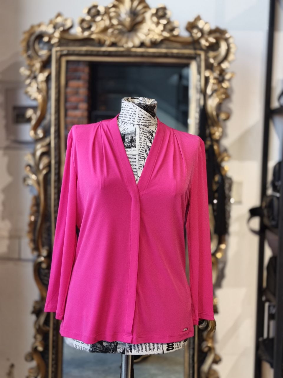 Calvin Klein top size small