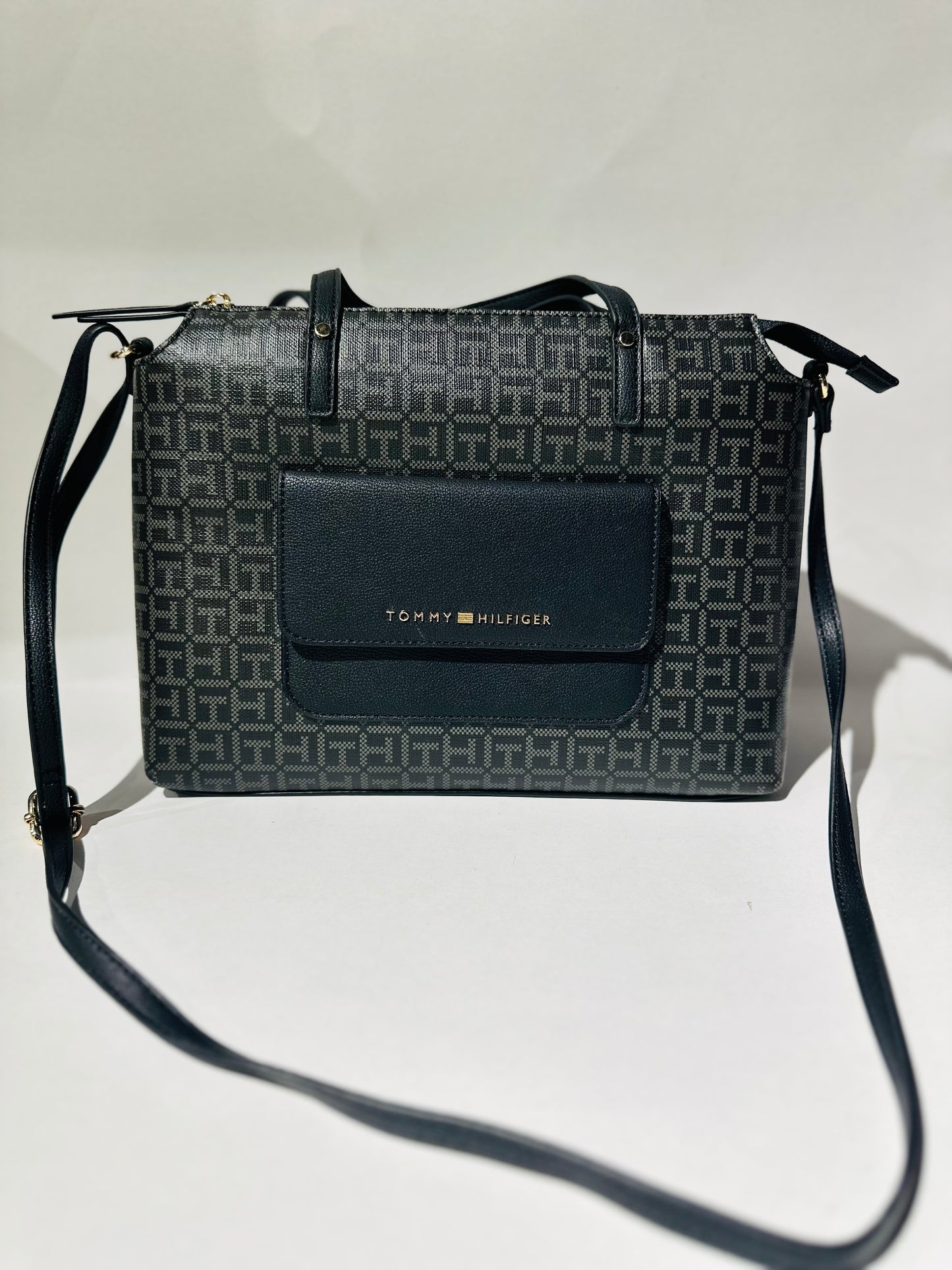 Tommy Hilfiger crossbody bag