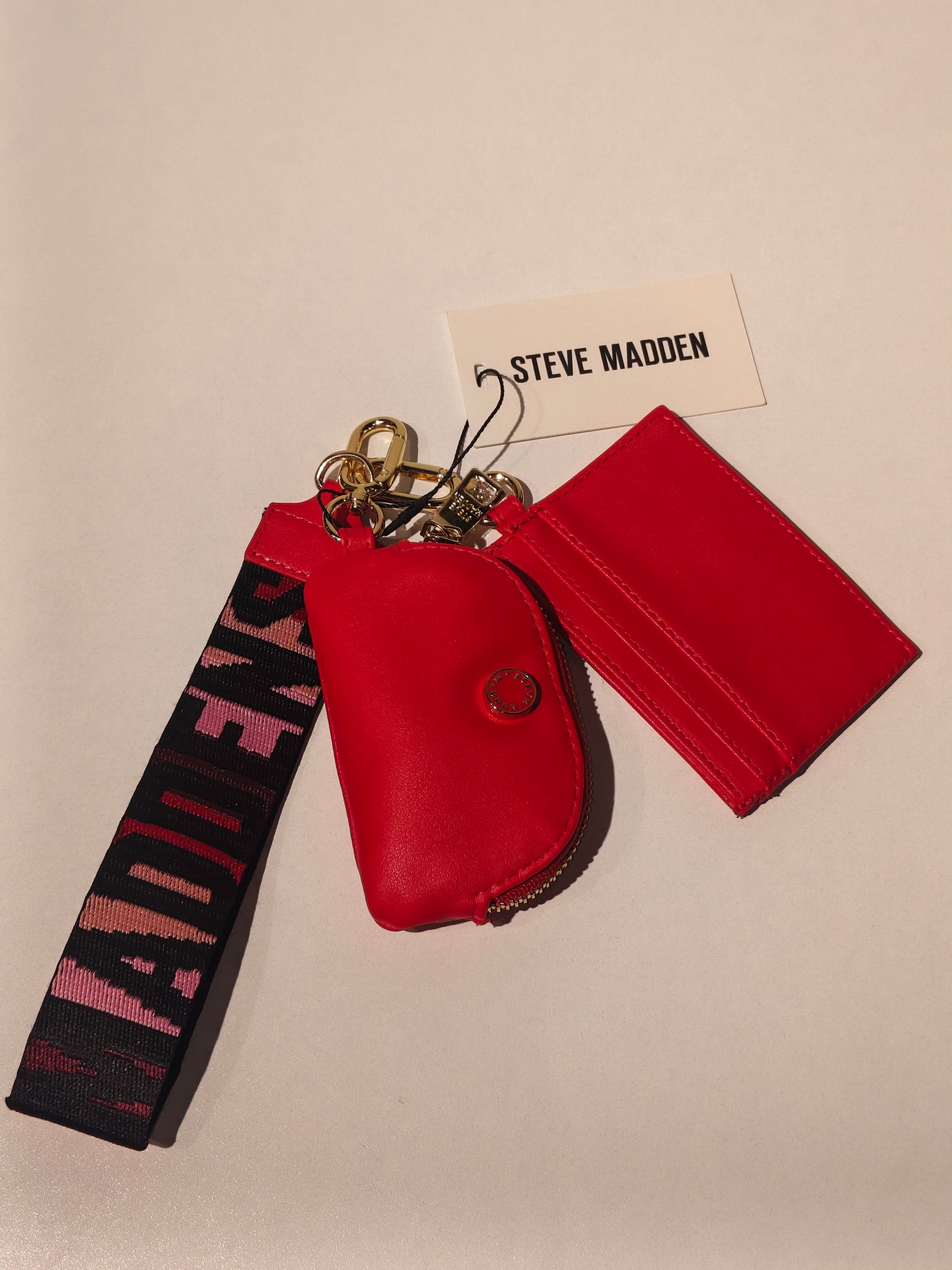 Steve Madden card holder and key chain