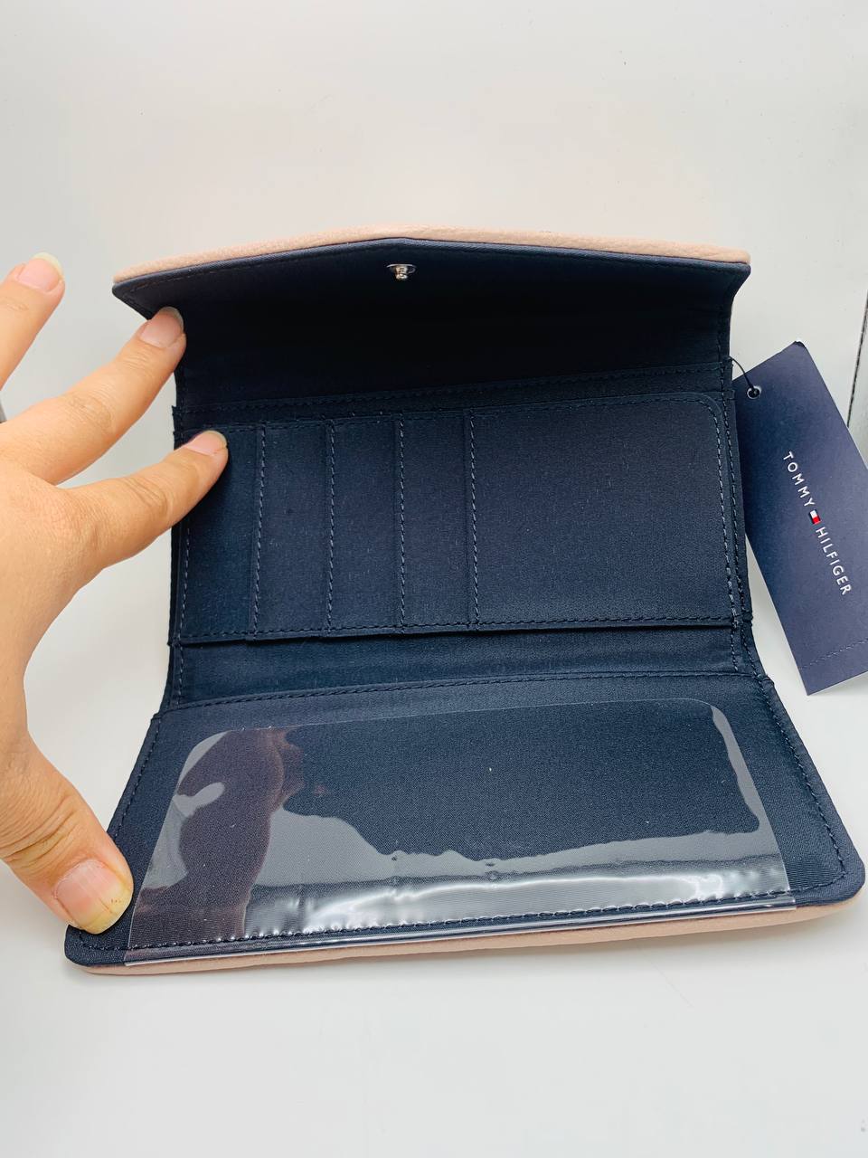 Tommy Hilfiger wallet