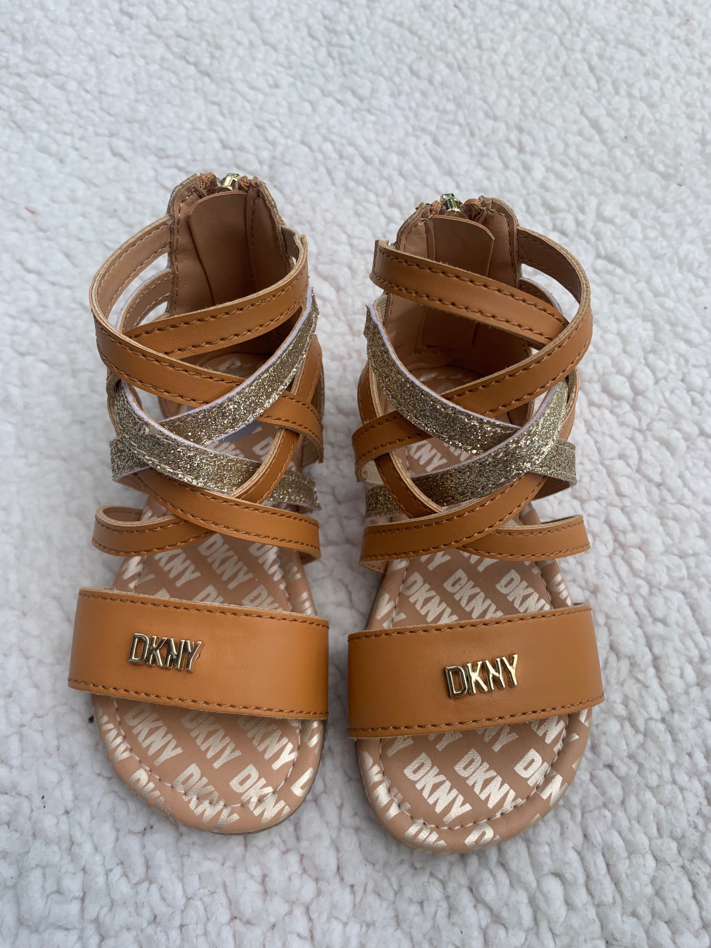 Dkny sandal for kids