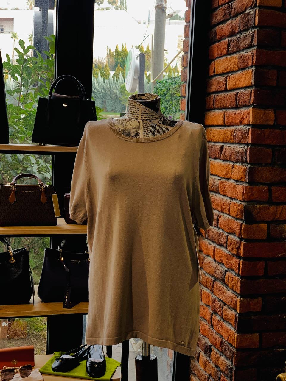 Calvin Klein sweater size large