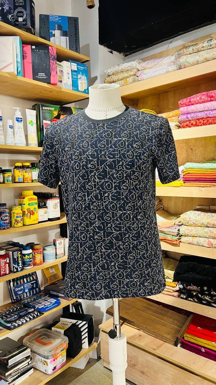 michael kors t-shirt size S
