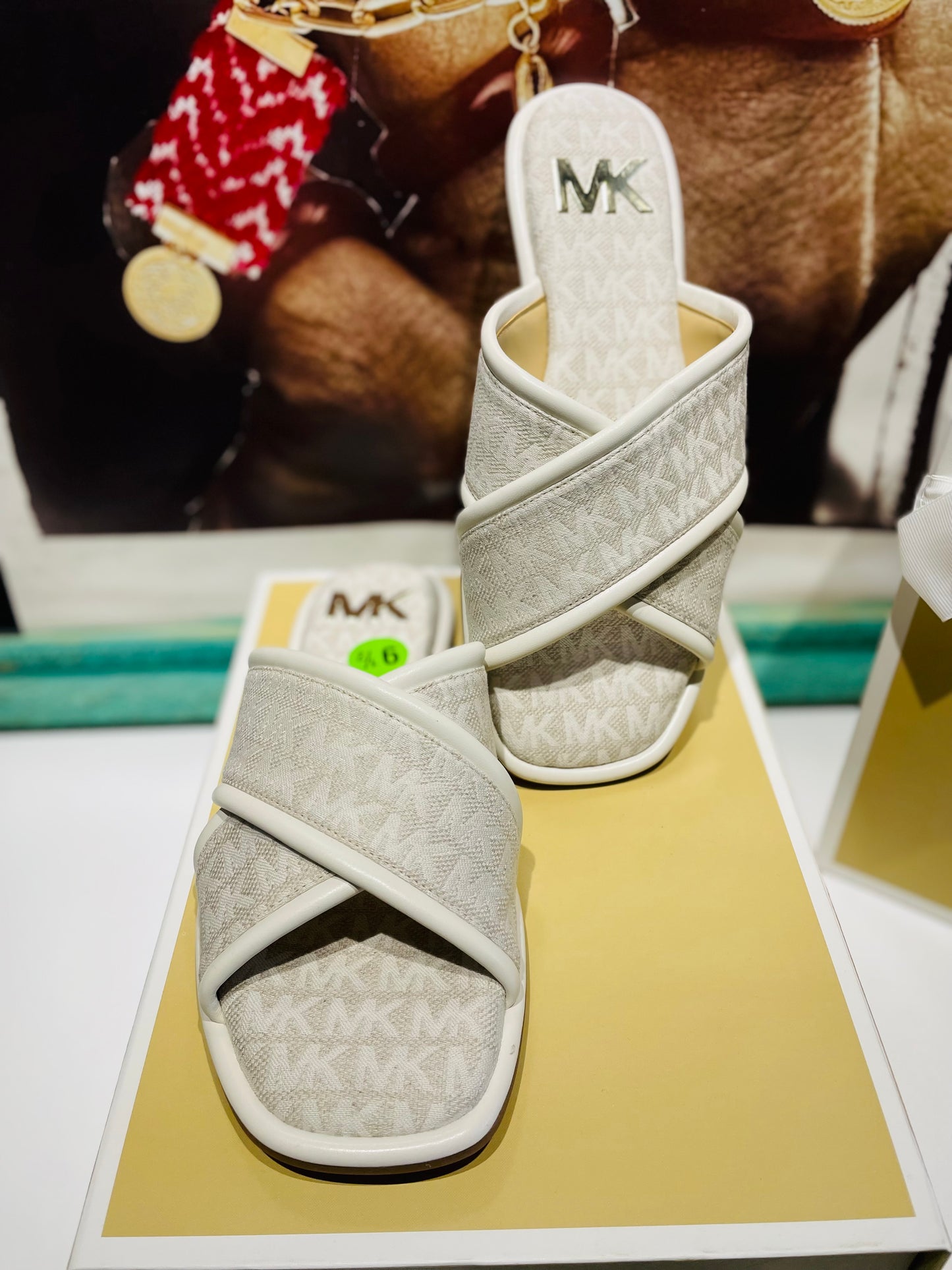 Michael kors sandal