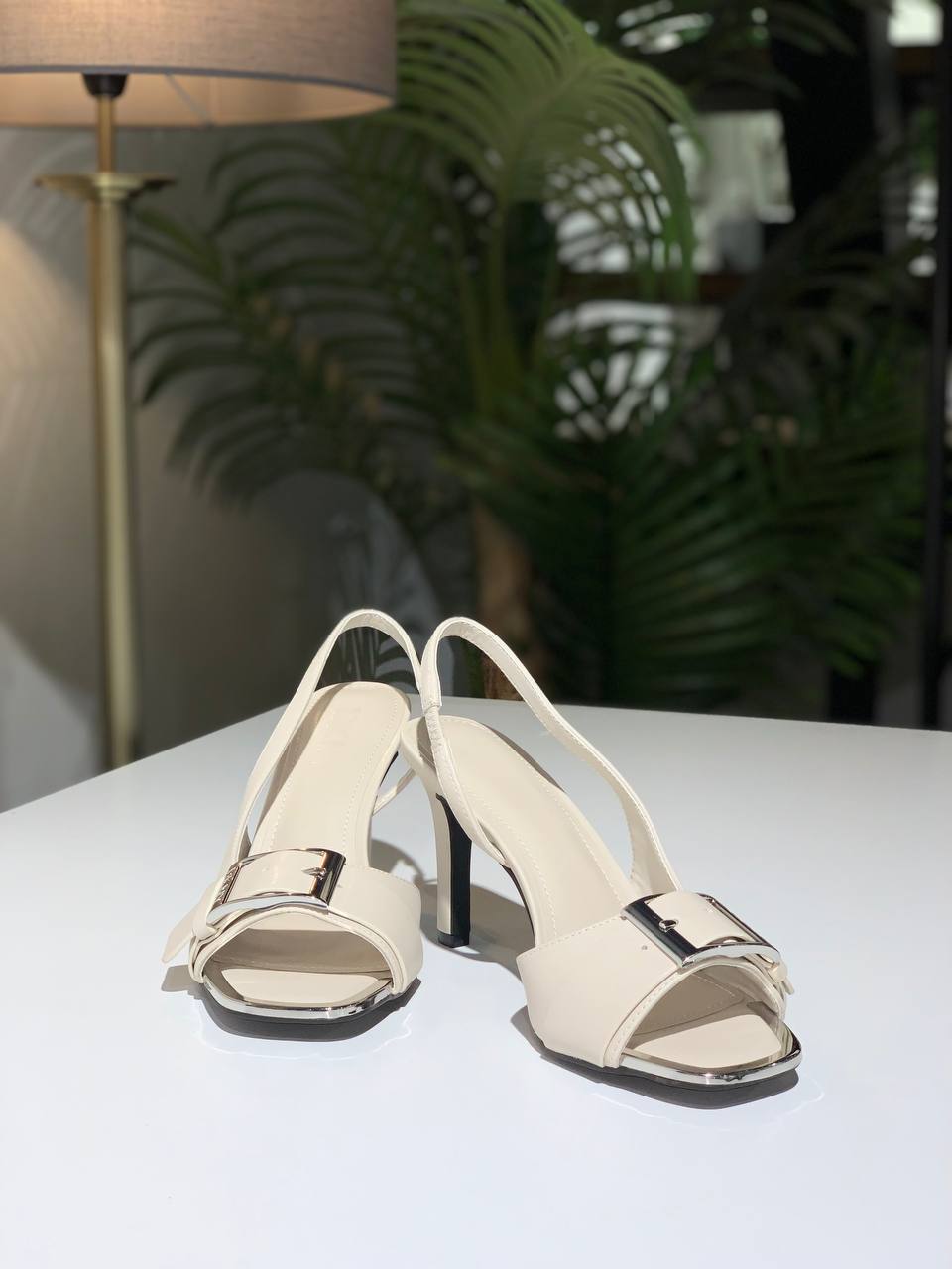 Dkny shoes size 8