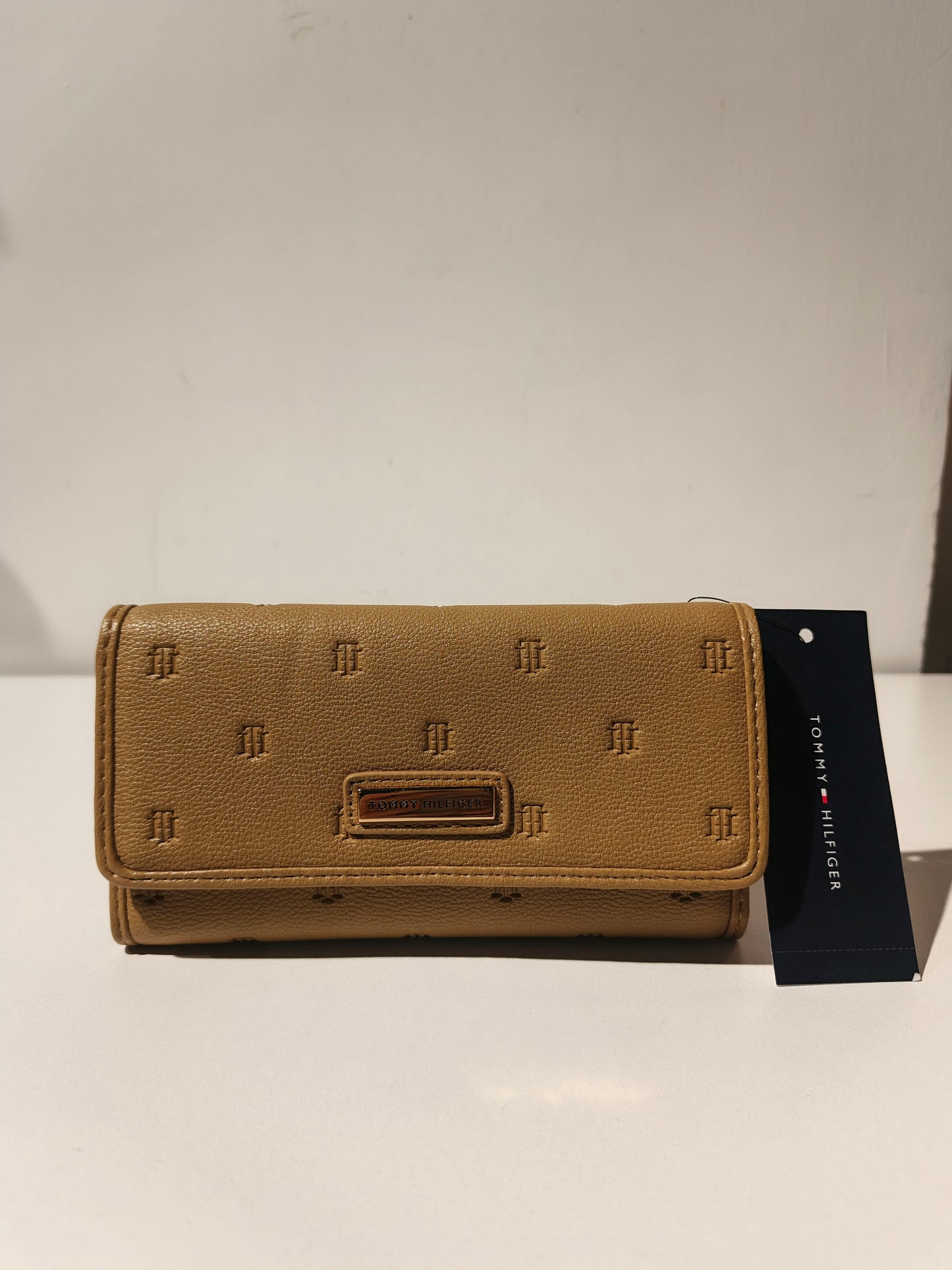Tommy Hilfiger wallet