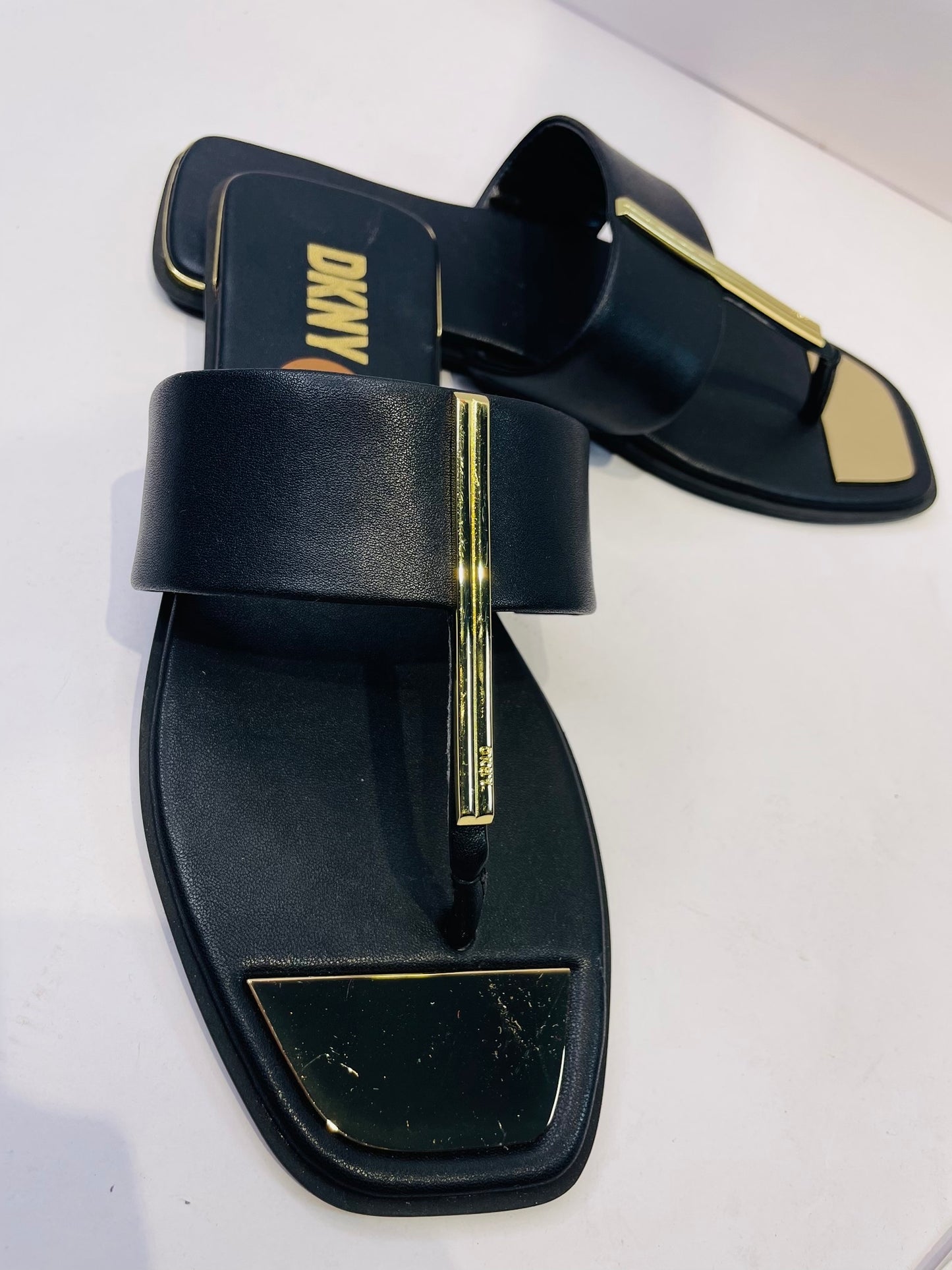 Dkny sandal