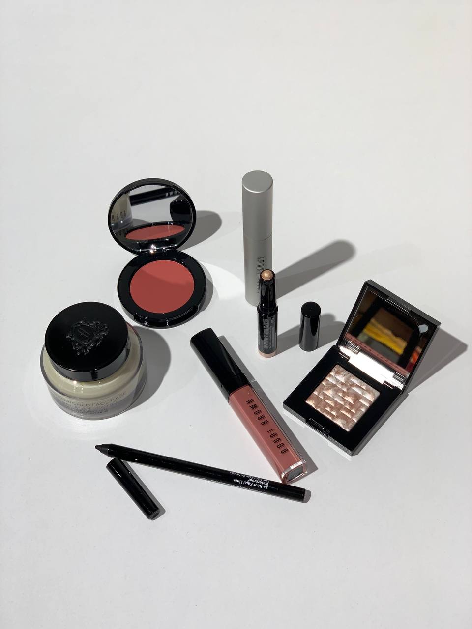 Bobbi Brown Beauty Essentials Skincare & Makeup Gift Set