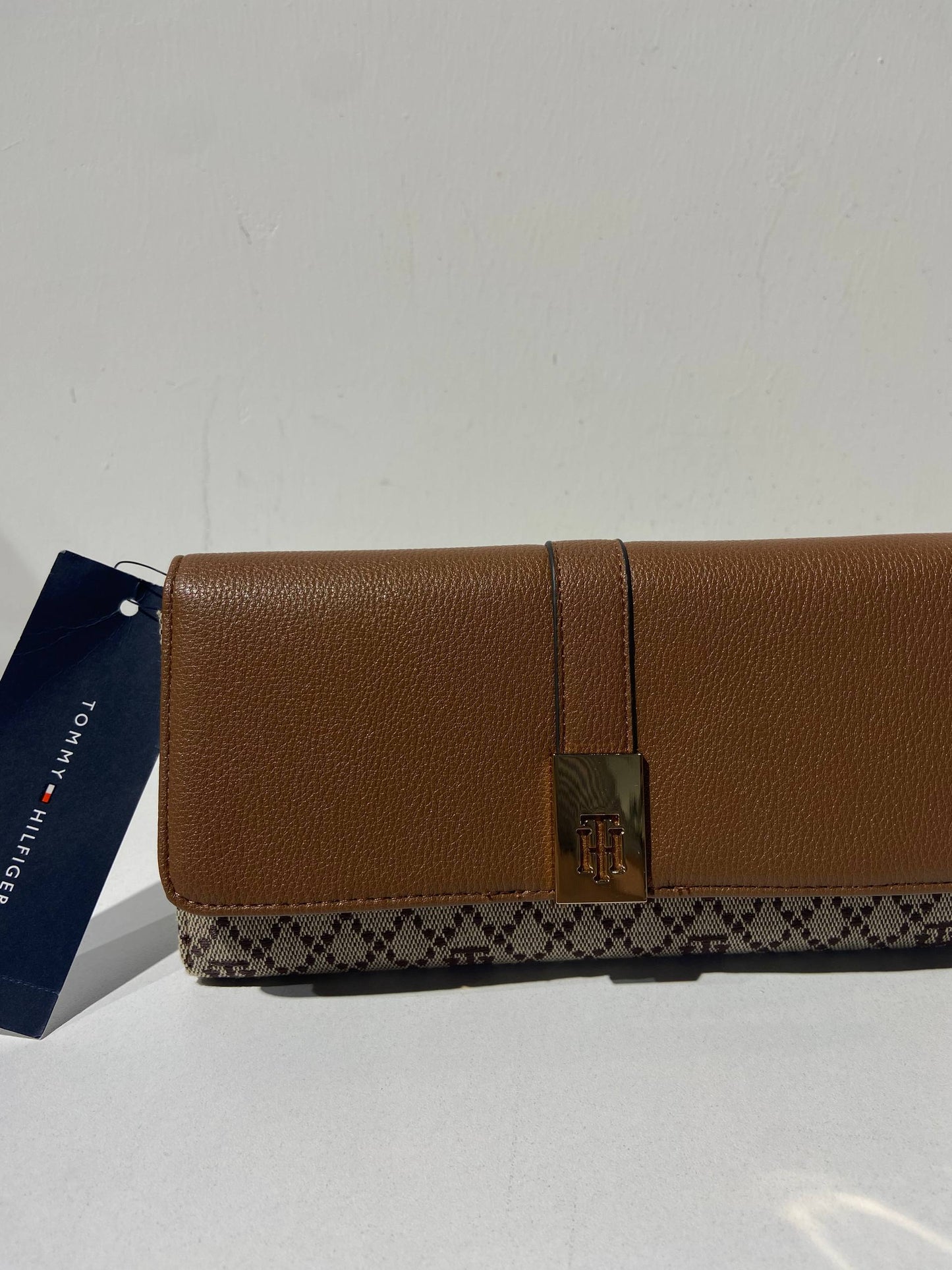 Tommy Hilfiger wallet