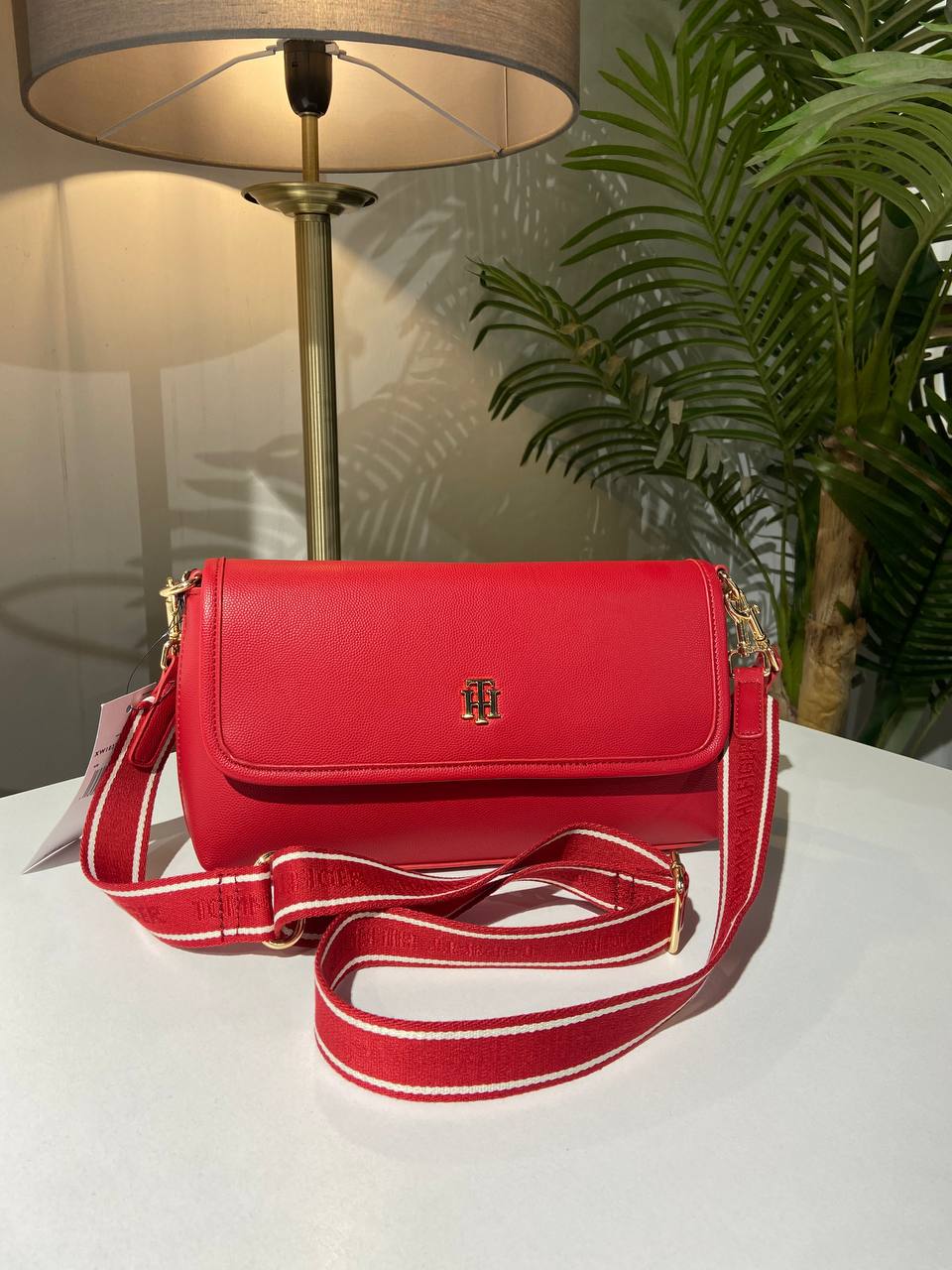 Tommy Hilfiger bag