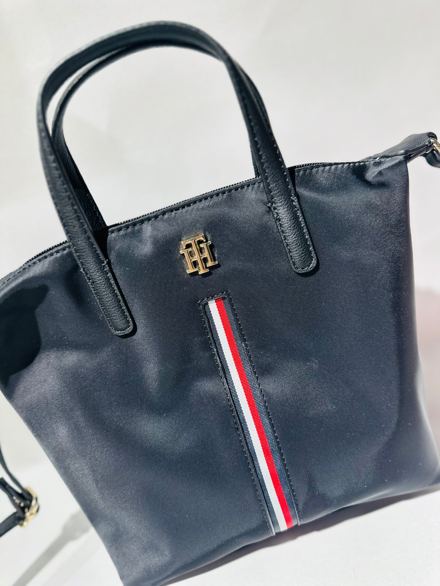 Tommy Hilfiger bag