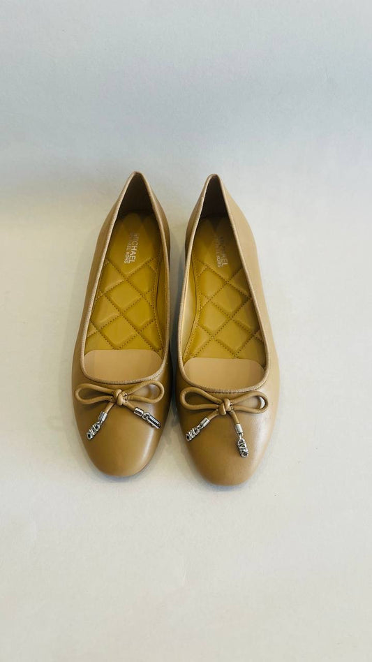 Michael kors shoes size 37.5