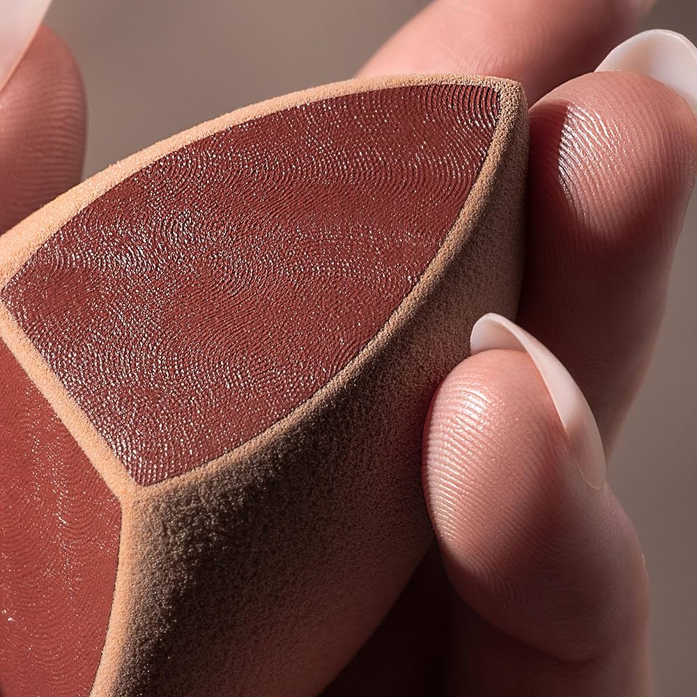 Real Techniques Makeup Blender Sponge