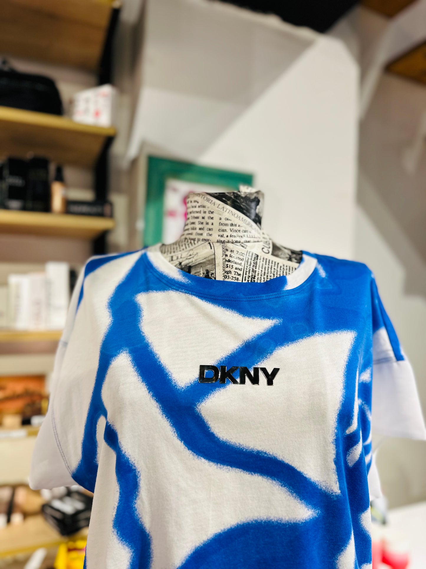 DKNY shirt size Medium