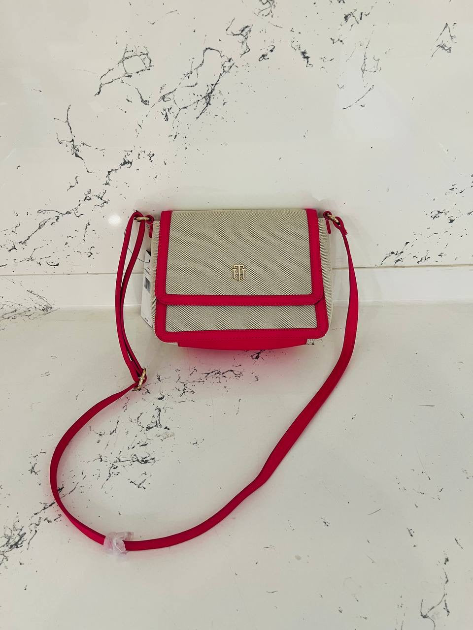 Tommy Hilfiger cross bag