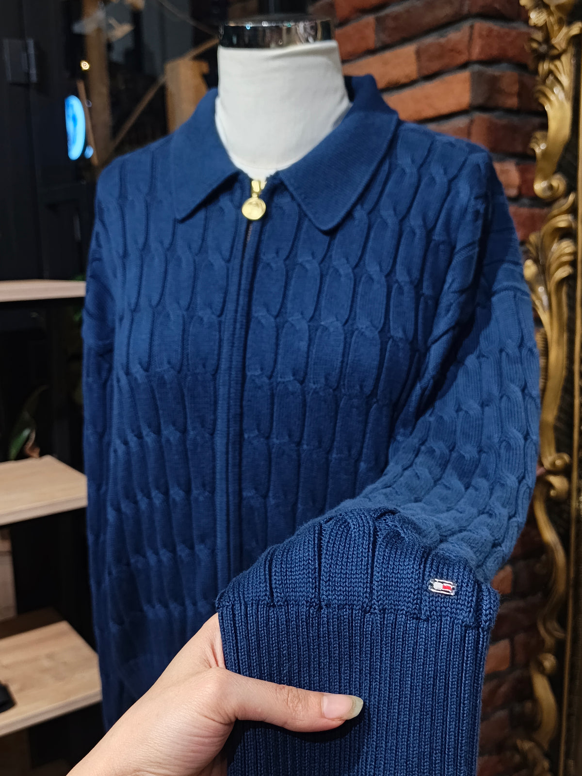 Tommy Hilfiger zipper cardigan sweater size medium