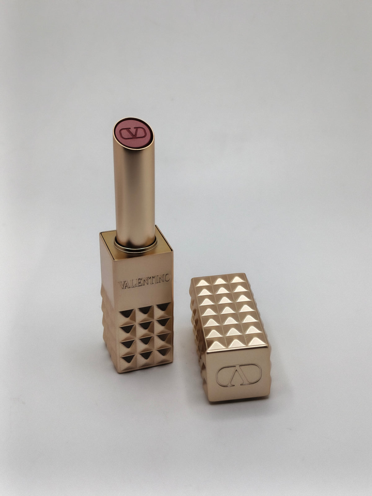 Valanteno lipstick (matte) 123R