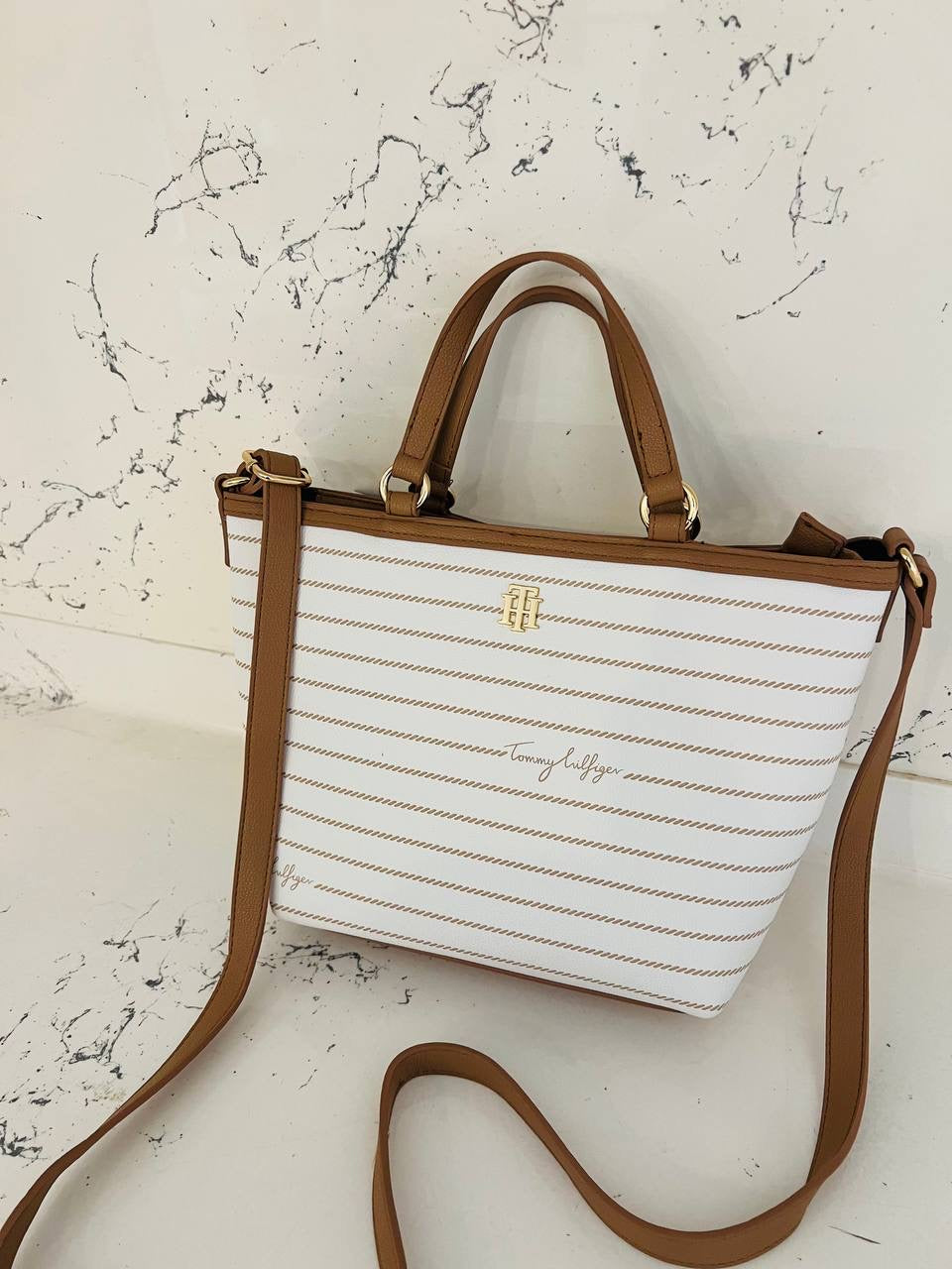 Tommy Hilfiger bag