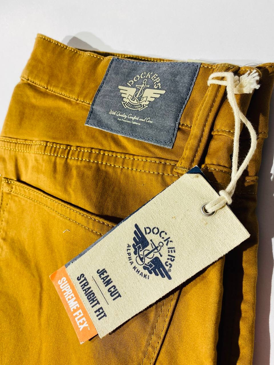 Dockers Alpha Khaki Jean Cut Straight Fit size 32