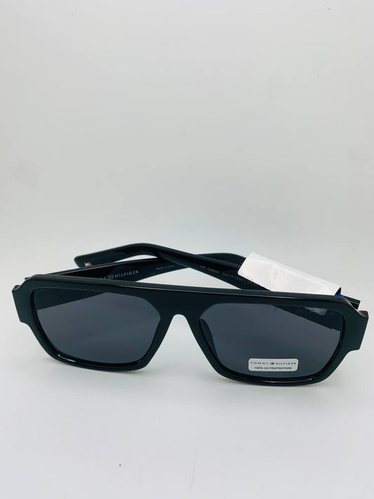 Tommy Hilfiger sunglass
