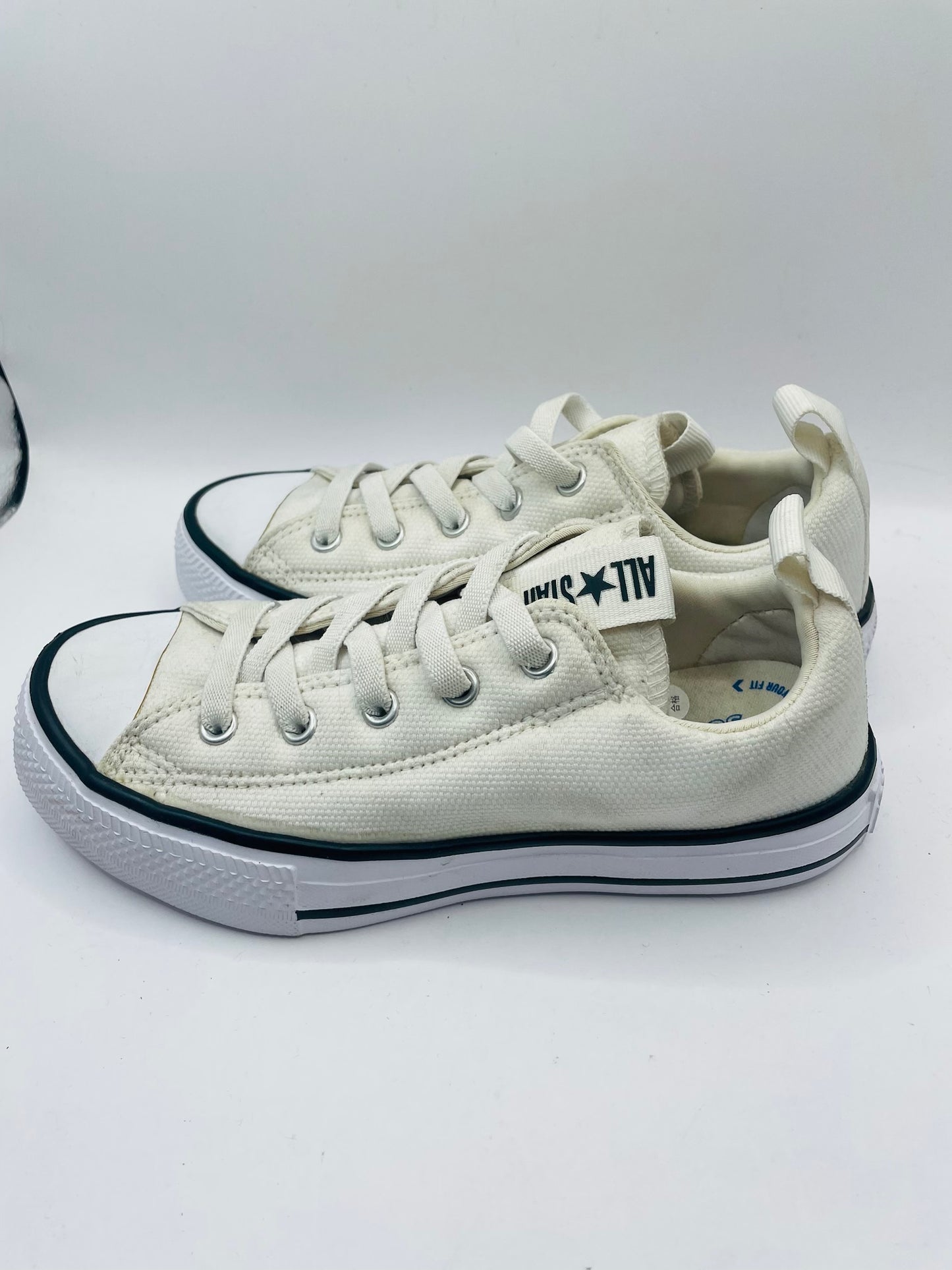 Converse kids sneakers