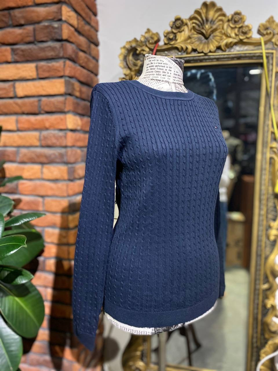 Tommy Hilfiger sweater
