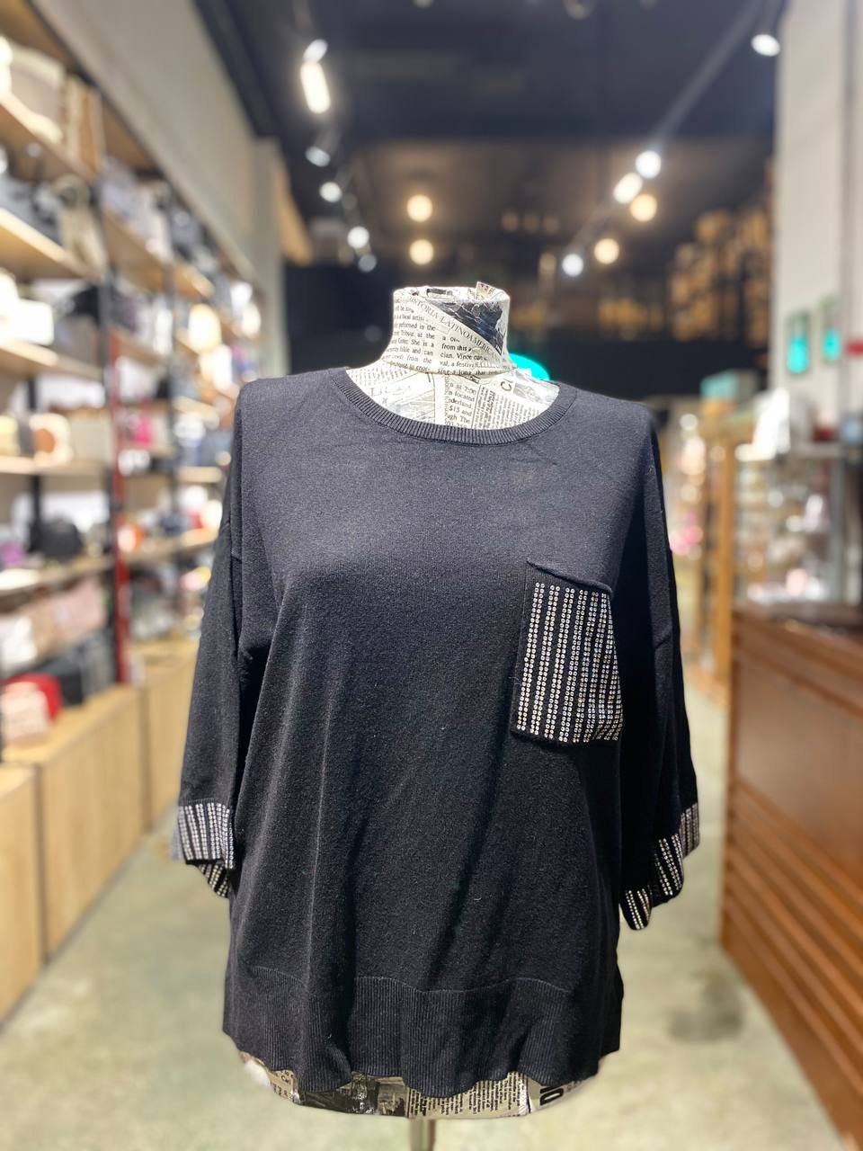 CeCe sweater size small